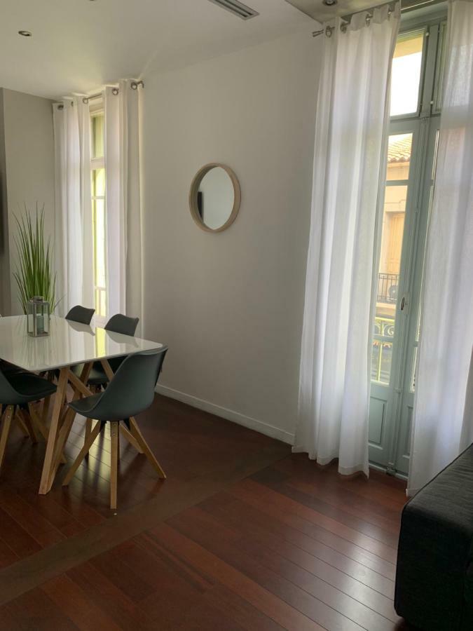 Beau T4 Hyper Centre Avec Parking Apartment